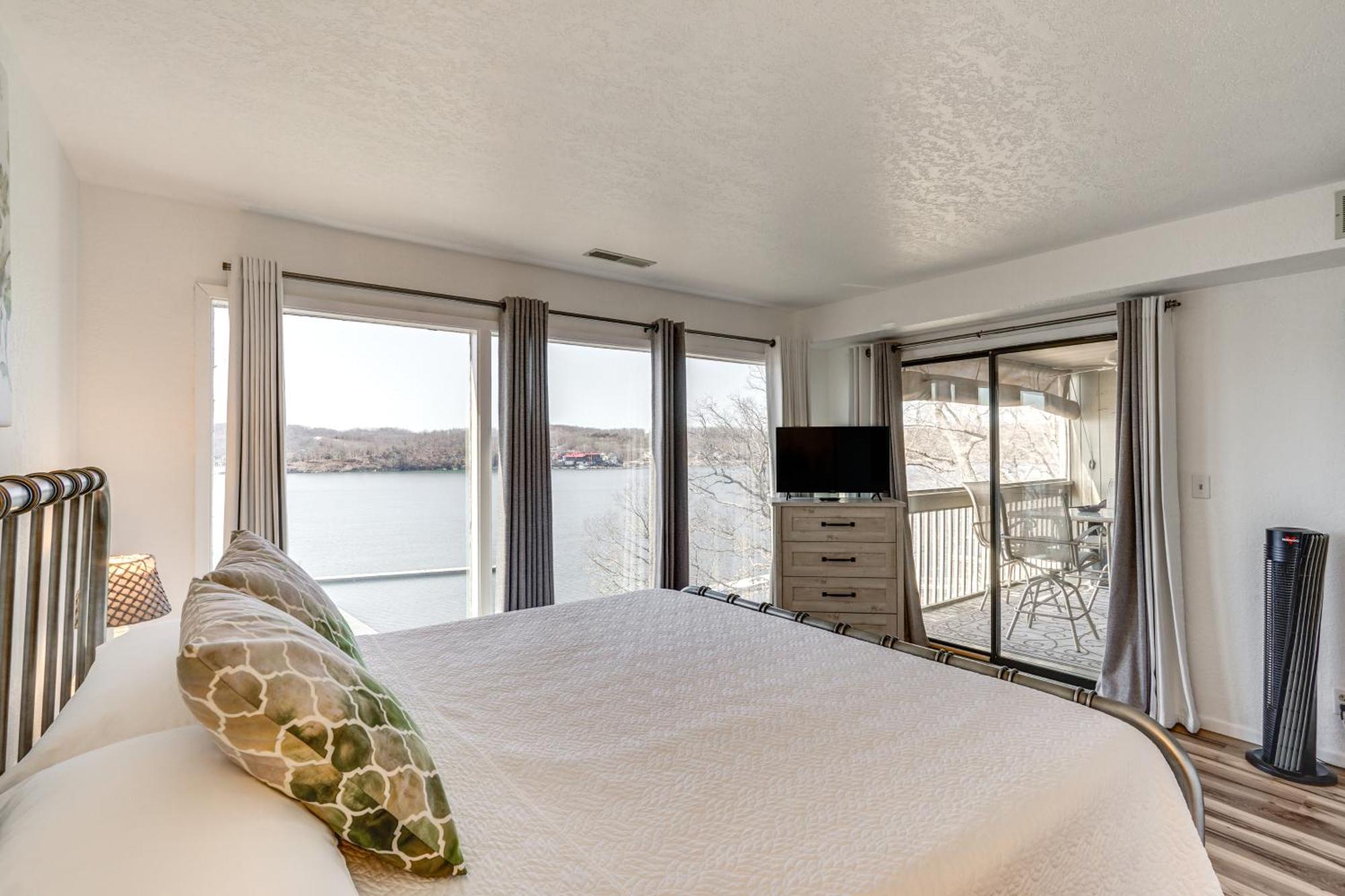 Modern Condo With Screened Balcony And Views! Osage Beach Eksteriør bilde